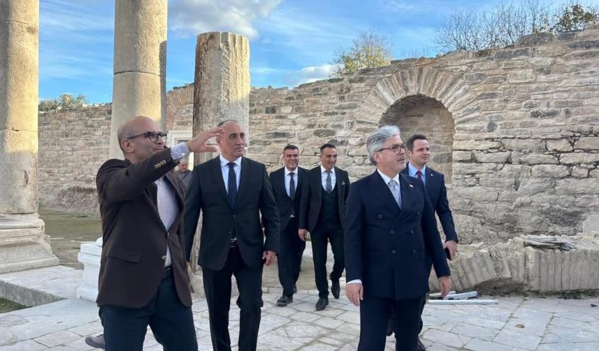 Bakan Yardımcısı Yelkenci, Stratonikeia Antik Kenti'ni gezdi