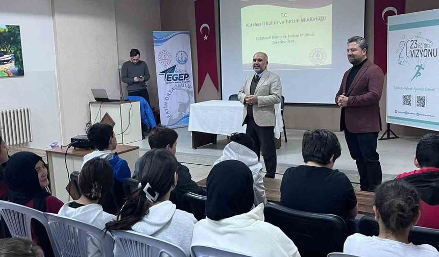 Fatih Ortaokulu'nda 'Nesilden Nesile Kültürel Miras' sunumu