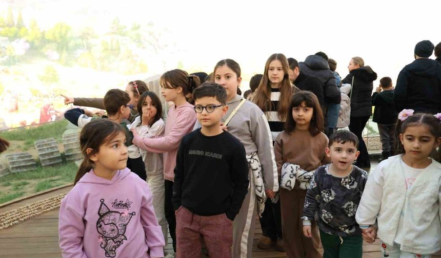 Minik arkeologlar tarihi Osmangazi'de keşfediyor