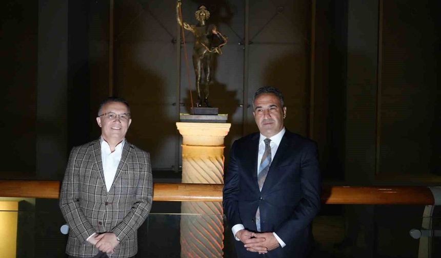 Zeugma Mars Heykeline Yeni Seyir Balkonu