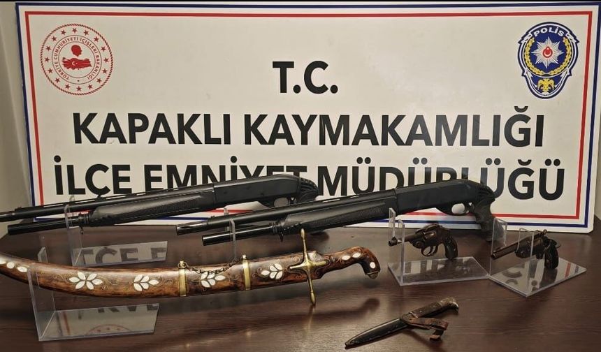 Kapaklı'da tarihi silahlar ele geçirildi