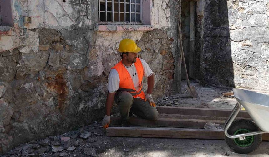 Akçakoca tarihi cezaevi kütüphaneye dönüşüyor