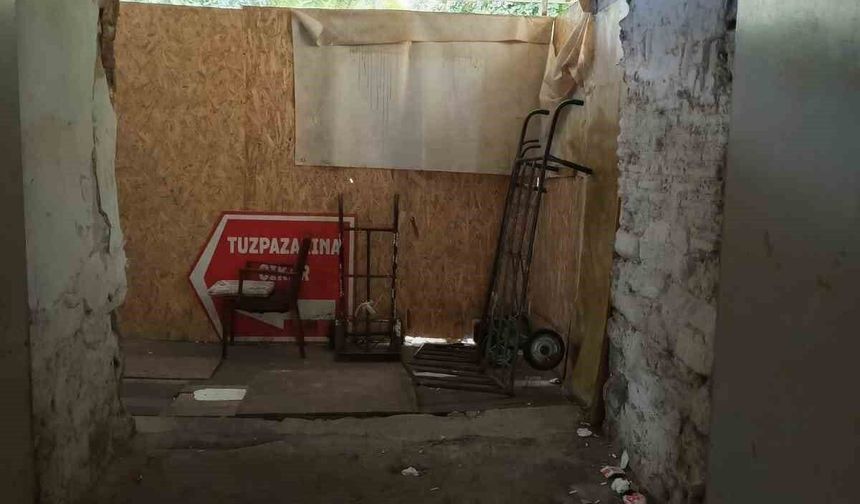 Tarihi İç Fidan Han Restorasyon bekliyor