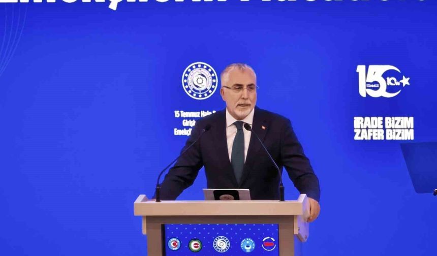 Bakan Işıkhan: '15 Temmuz gecesi sendikalarımızın sergilediği tavır da demokrasi tarihimiz açısından son derece önemlidir'