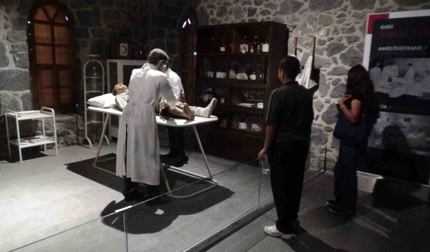 Kars'ta tarihe dokunan müze: Kafkas Cephesi'nin acıları ve kahramanlığı ziyaretçileri derinden etkiliyor