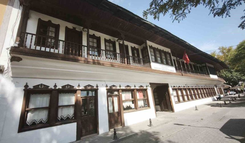 Menteşe'deki bazı tarihi taşınmazlar Mihrişah Valide Sultan Vakfı'na tescil ediliyor