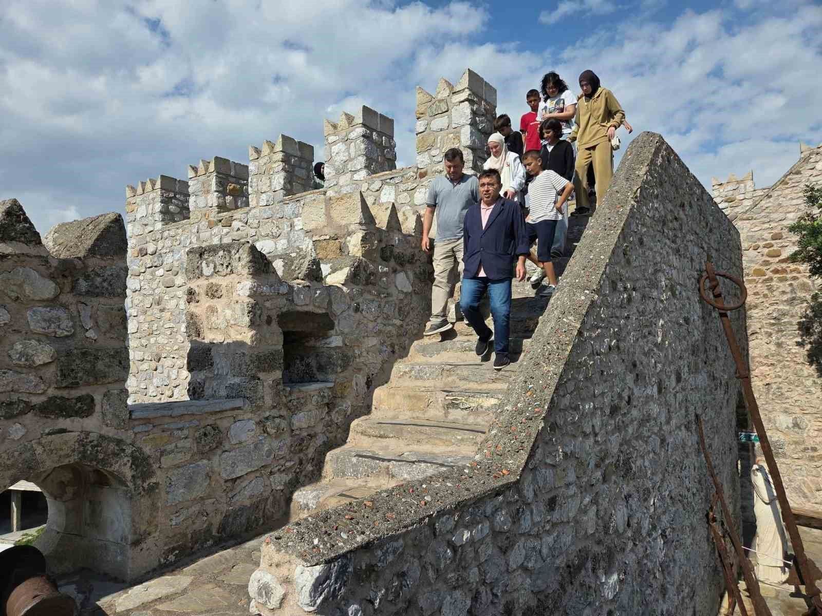 Alanyalı öğrenciler Marmaris'in tarihini keşfetti