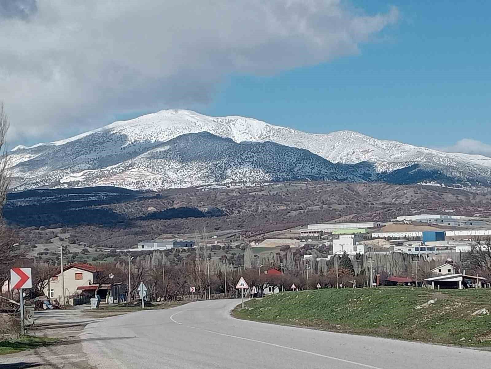 Gediz'de akü fabrikasının kapasite artışına mahkemeden keşif kararı