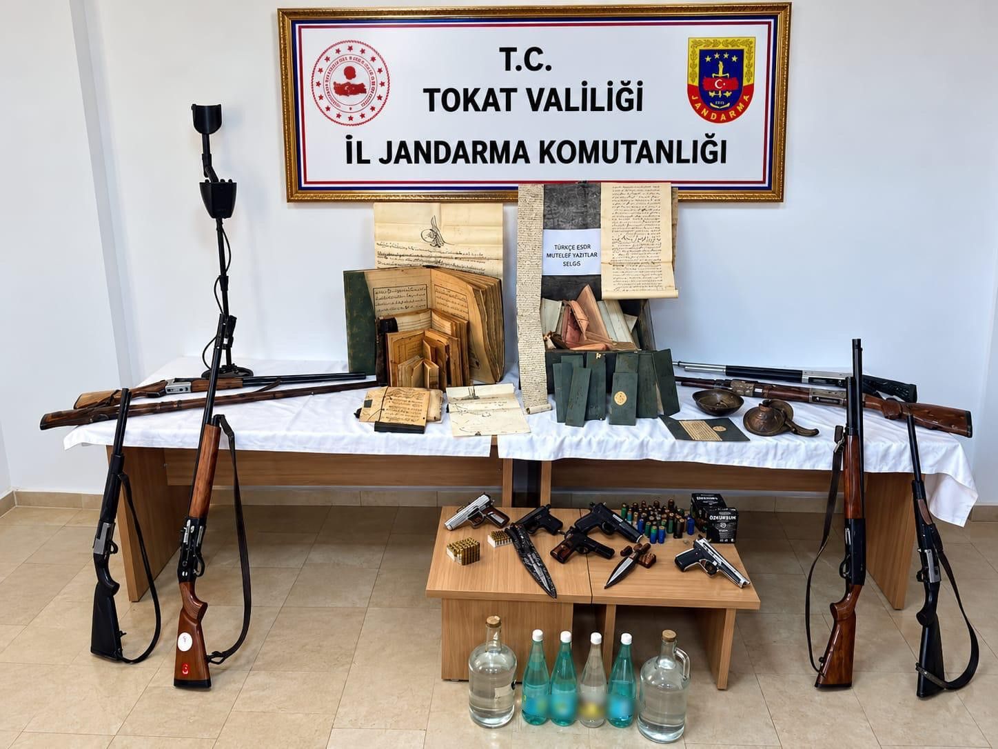 Tokat'ta tarihi eser ve silah kaçakçılığı operasyonu: 6 gözaltı